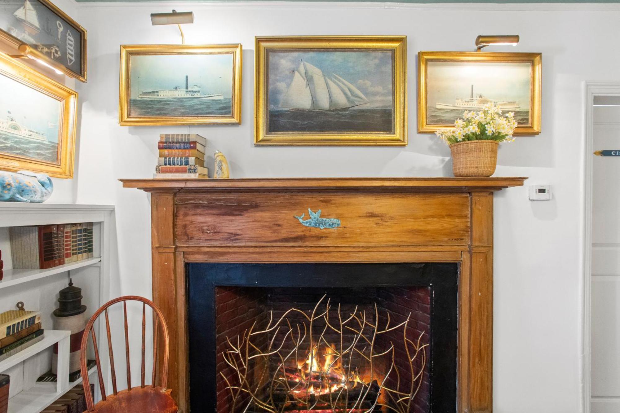 Carlisle House Inn Nantucket Bagian luar foto