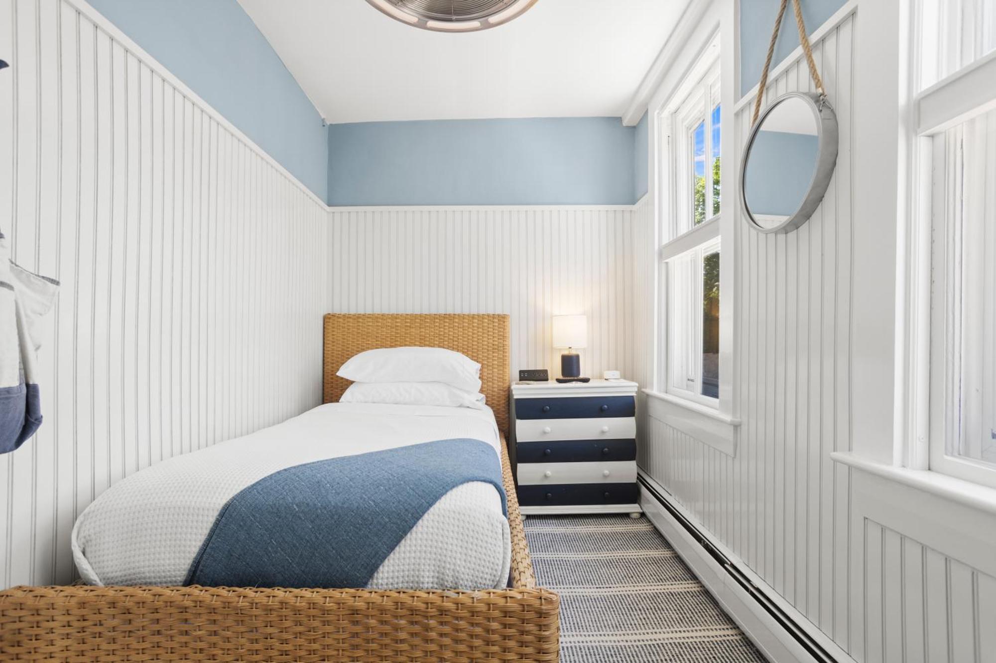 Carlisle House Inn Nantucket Bagian luar foto