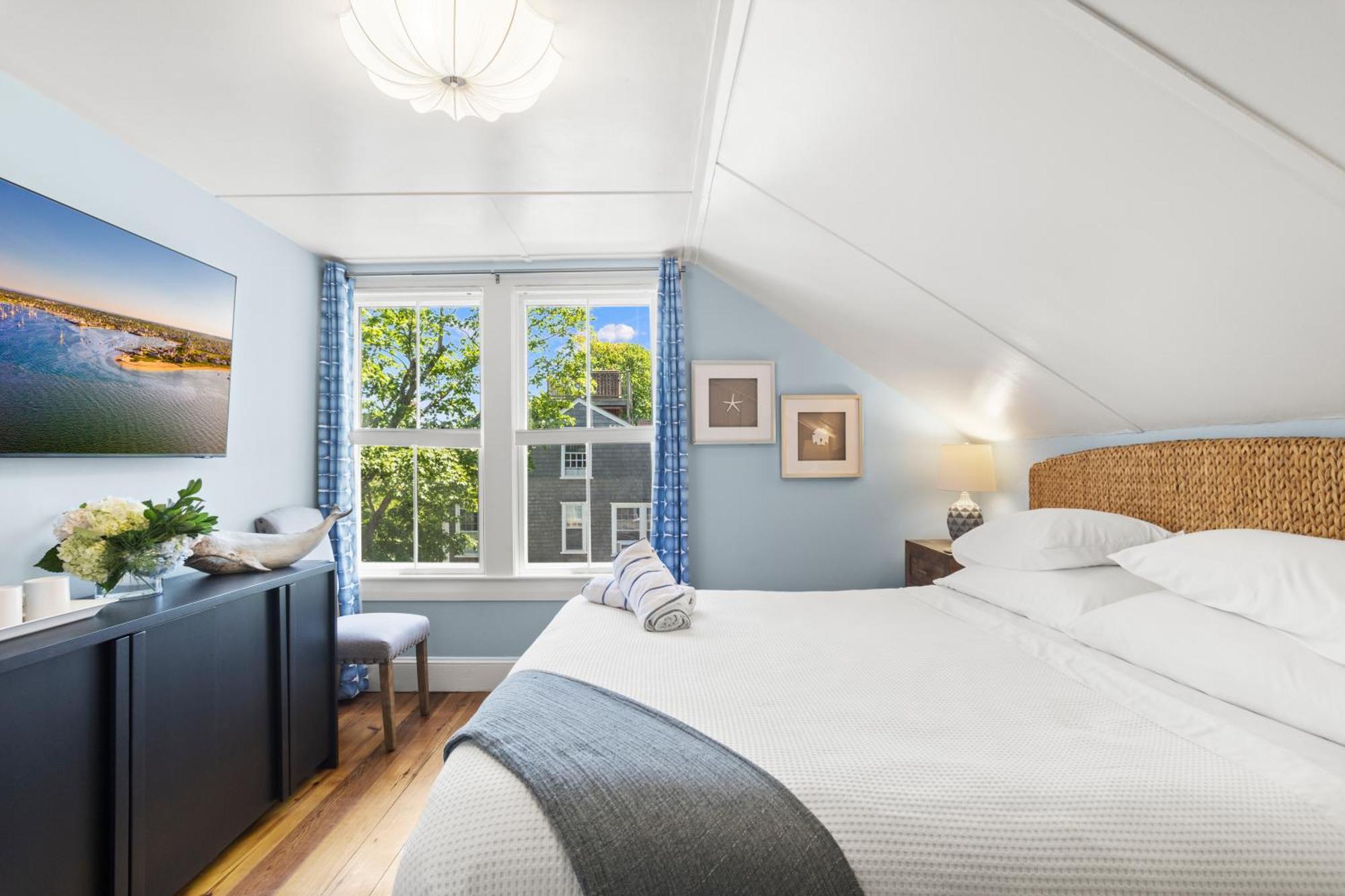 Carlisle House Inn Nantucket Bagian luar foto