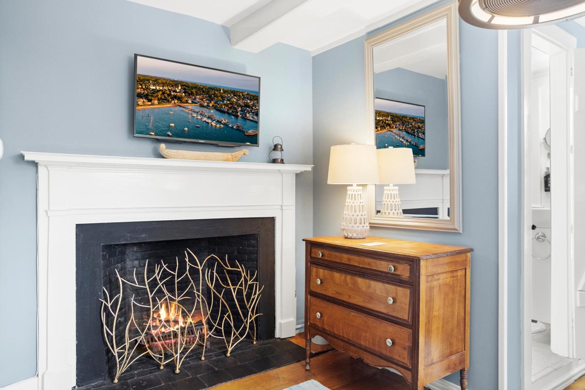Carlisle House Inn Nantucket Bagian luar foto