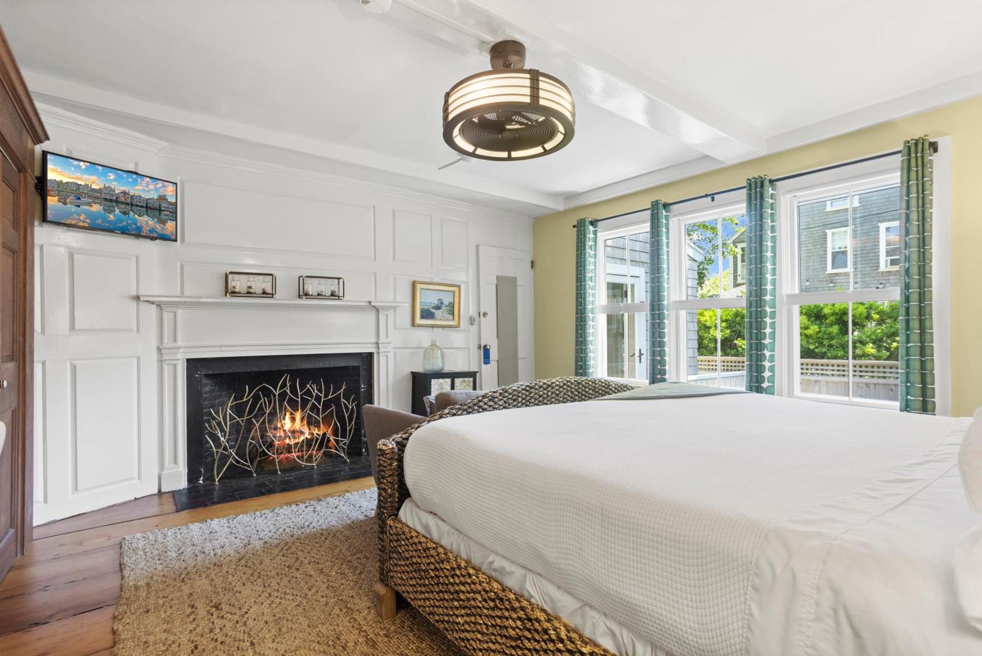 Carlisle House Inn Nantucket Bagian luar foto